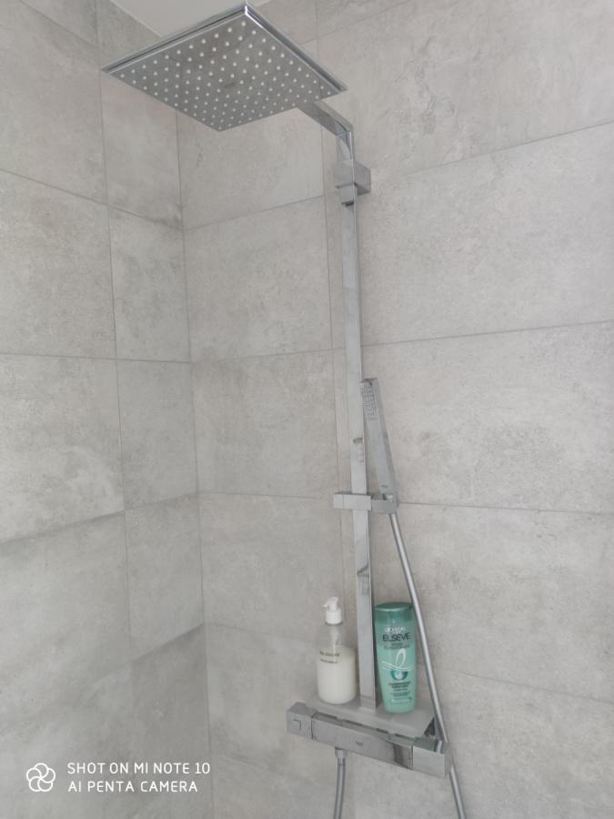 Chambre D'Hotes Du Muguet Avec Sdb Privative Le Mans Dış mekan fotoğraf